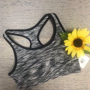 MOVING SALE 🏃‍♀️ Reebok Sports Bra 🏃‍♀️